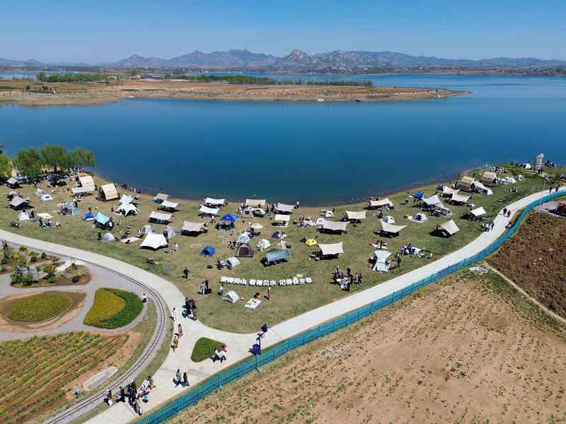 2026春季消费蓝图:从踏青热潮看商业新赛道 新闻