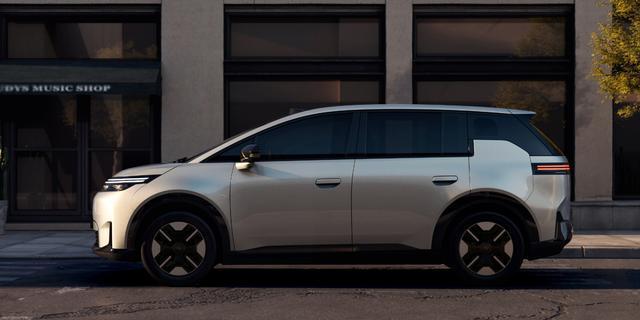  新能源车市真相揭秘：50%渗透率背后的财富风向标 新闻