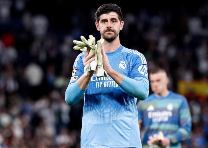  库尔图瓦右侧内收肌现撕裂迹象；皇马德比警报拉响，卢宁随时待命。 体育新闻