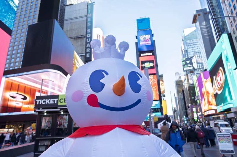  茶饮巨头成长揭秘：蜜雪集团2025年商业进化路径全解析 企业服务