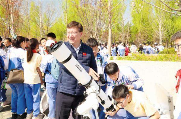  校园文化创新的生态闭环：北小河公园创意文化节的系统设计 教育招生