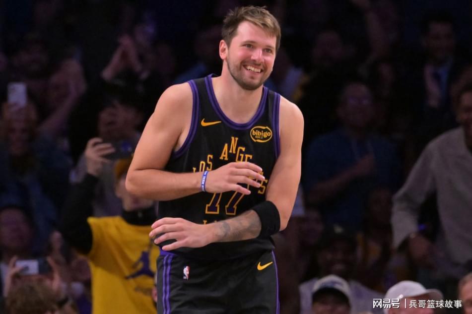  NBA西部格局深度复盘：湖人主动让出西部第三的精密战略逻辑 体育新闻