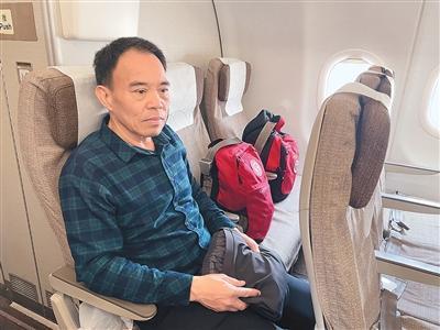  跨越海峡的灵魂摆渡：一位台湾里长23年的老兵归乡实践 情感心理
